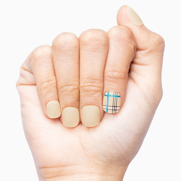 Turn To The Left, Fashion