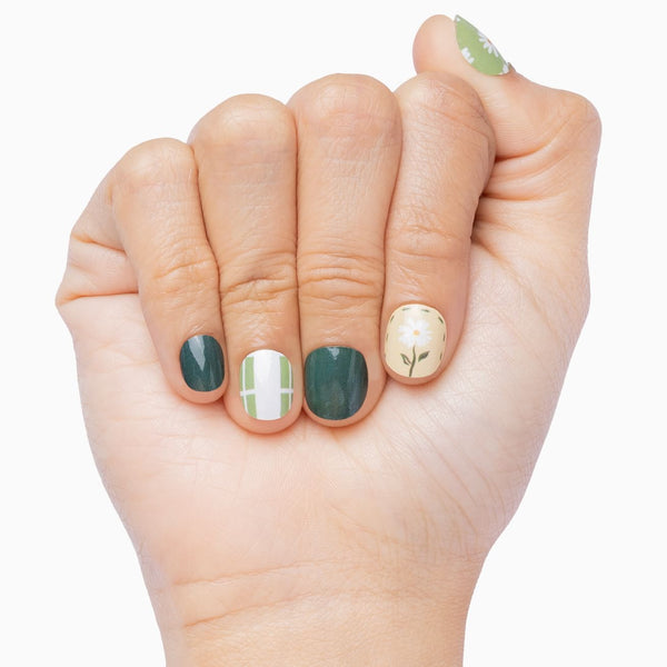 Stitched With Daisies